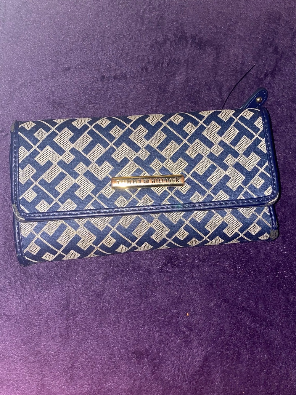 Tommy Hilfiger Navy and Cream Geometric Continental Wallet